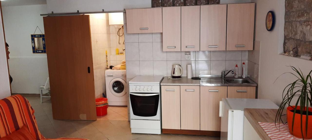 Apartment Lucija Cres Kültér fotó